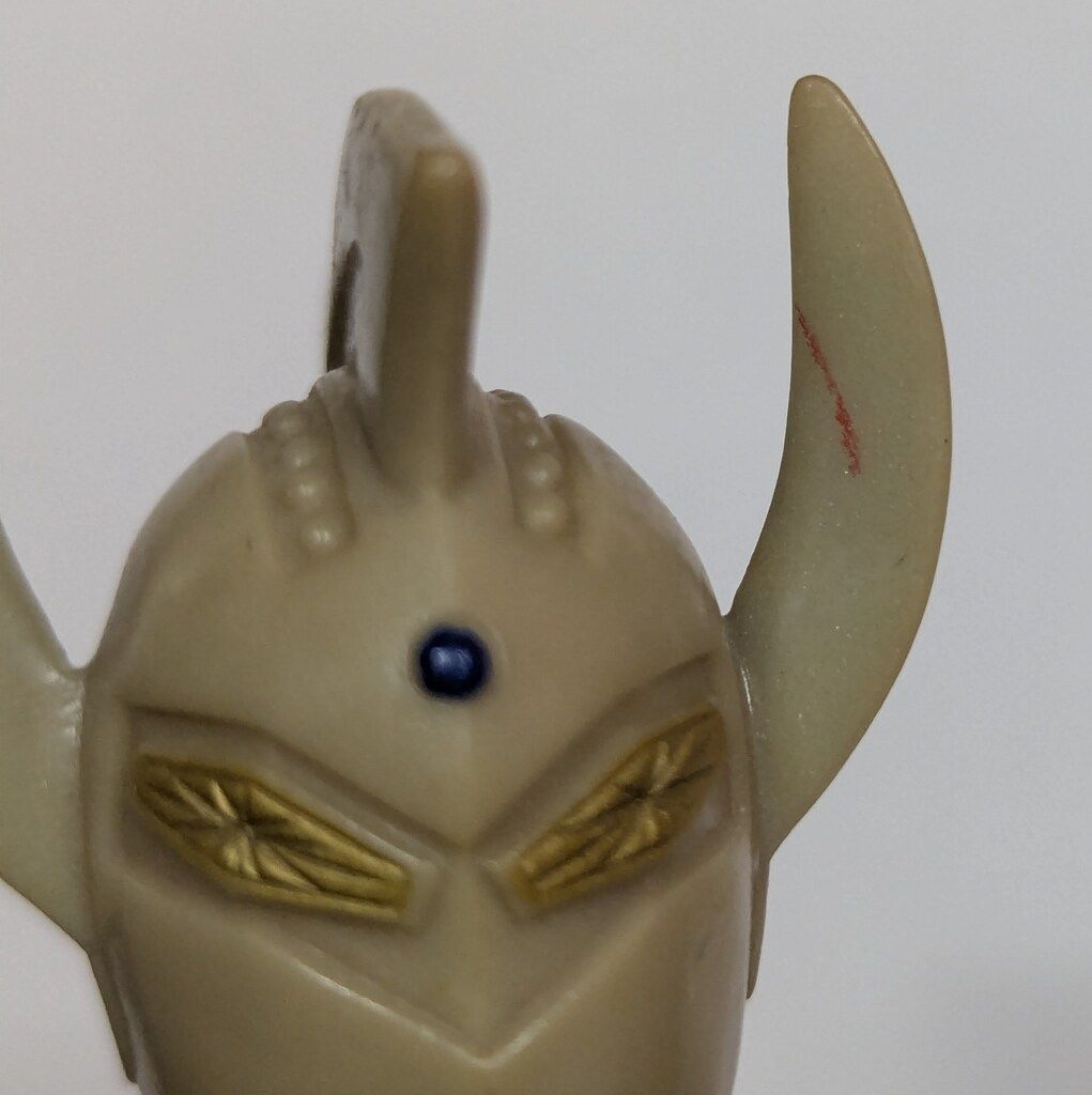 ブルマァク ミドルサイズ ウルトラマンタロウ 160㎜ 赤成型 - メルカリ