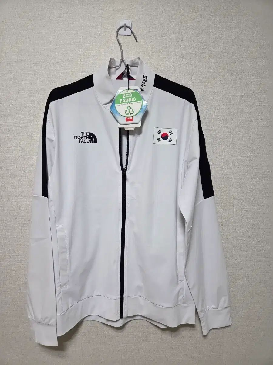 THE NORTH FACE ザノースフェイス 韓国国家代表 ウィンドブレーカー 白