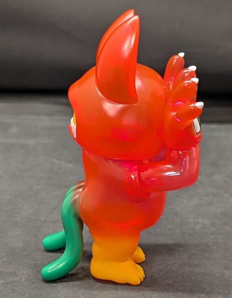 美品 GRAPE BRAIN ジゴクネコおにぎり さくらんぼカラー GRAPE BRAIN ジゴクネコ おにぎり さくらんぼにぎり