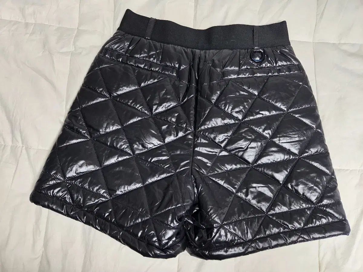 MARK - LONA マークアンドロナ ダウンハーフパンツ