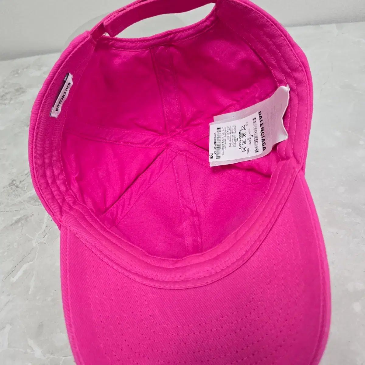 バレンシアガ ロゴ ベースボールキャップ 帽子 Lサイズ ピンク 出品