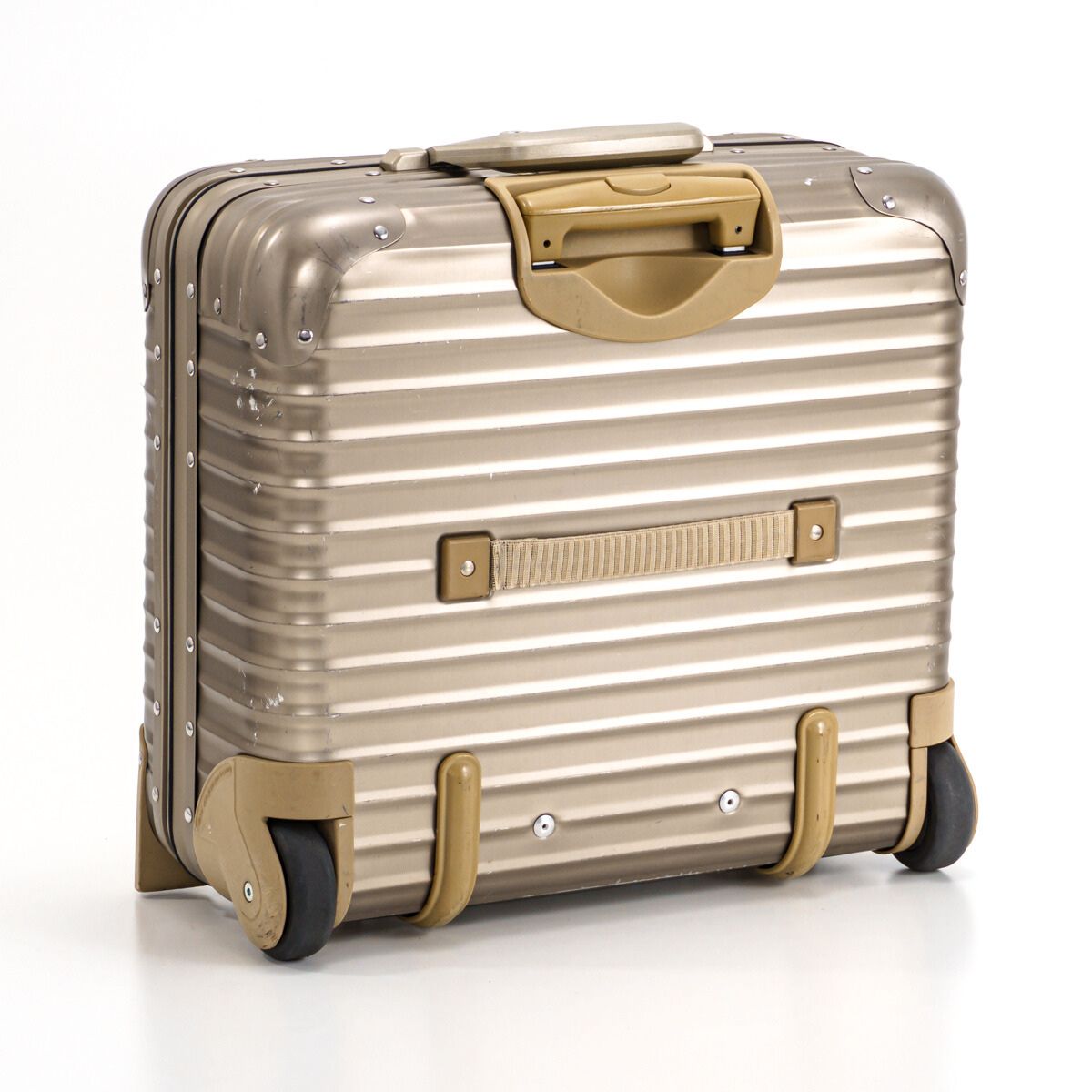 【Hiro Ushi】RIMOWAビジネストローリー　トパーズ　チタニウム RIMOWA リモワ TOPAS トパーズ チタニウム 28L 機内持ち込み 2輪 TSA