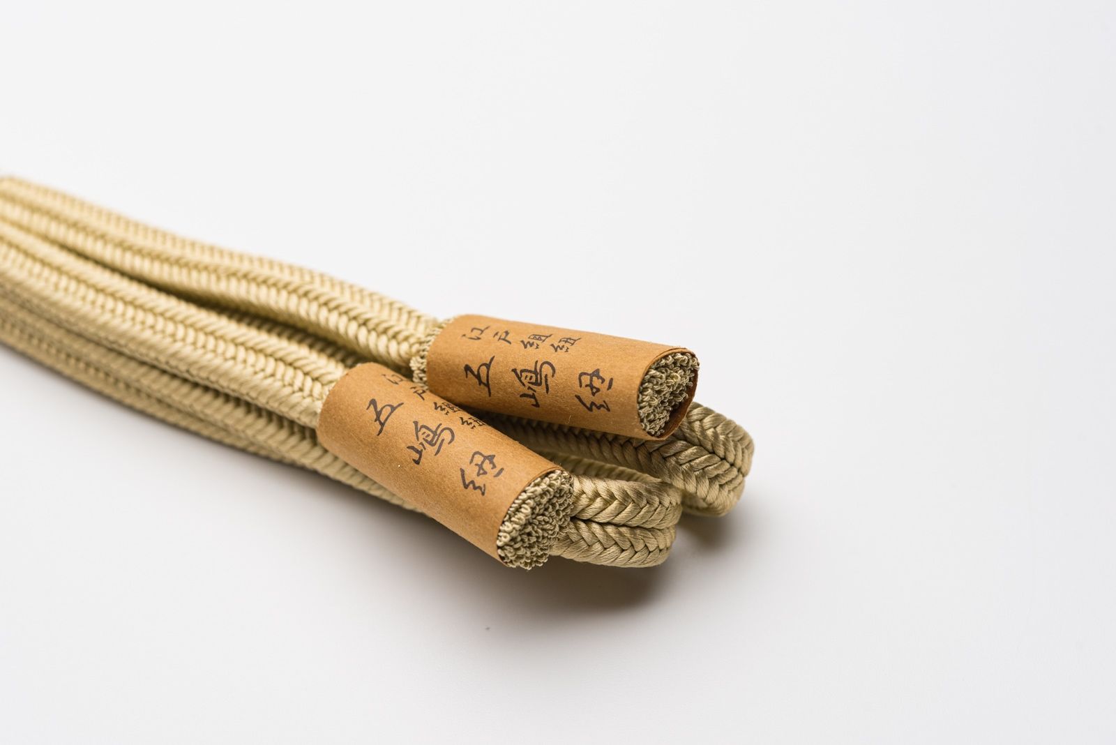 五嶋紐 正絹ゆるぎ組帯締め 枯草色