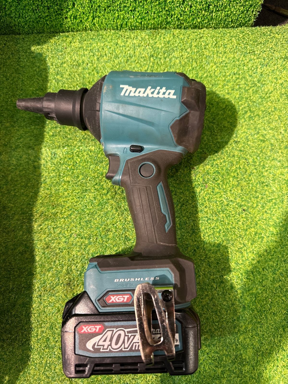 サ-206 マキタ 充電式エアダスタ バッテリ 充電回数9回 充電器 ケース有