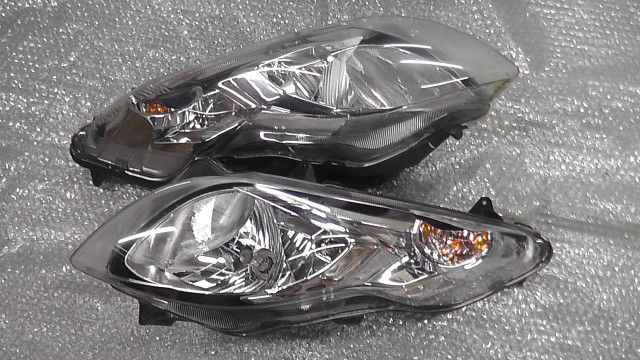 スカイウェイブ SS CJ 46 A の ヘッドライト