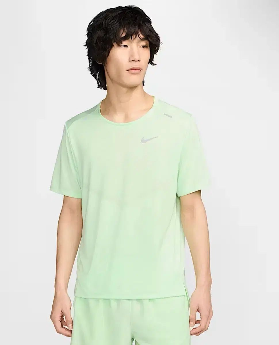 新作入荷，安い ナイキ ドライフィット RIIZE（ライズ）365 Tシャツ ヨガウェア