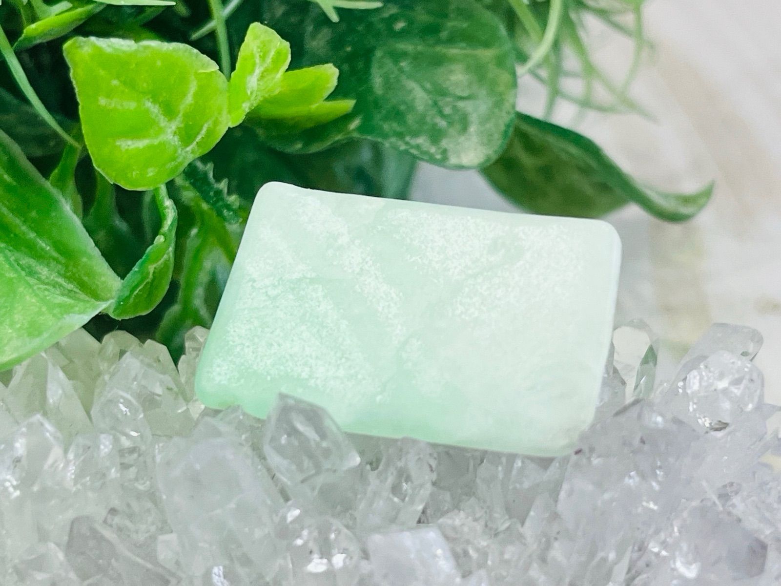 成功と繁栄✨ 糸魚川産 硬玉翡翠 原石 ジェダイド タンブル - メルカリ