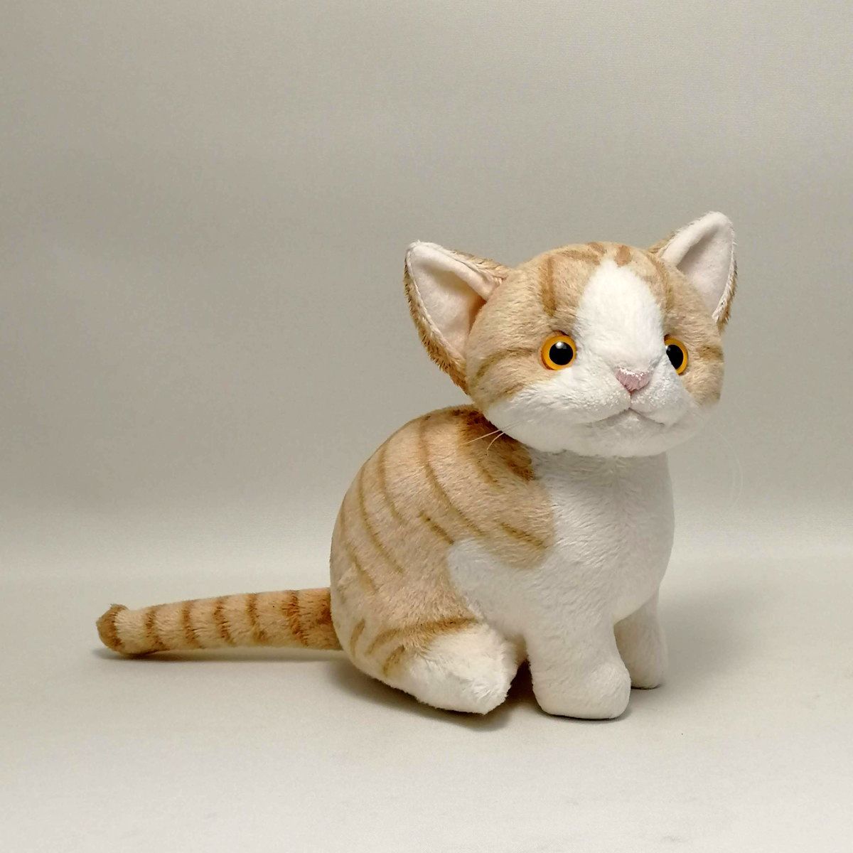 茶トラ白猫ぬいぐるみ ねこにゃ茶トラ白 イエローアイ ハンドメイド