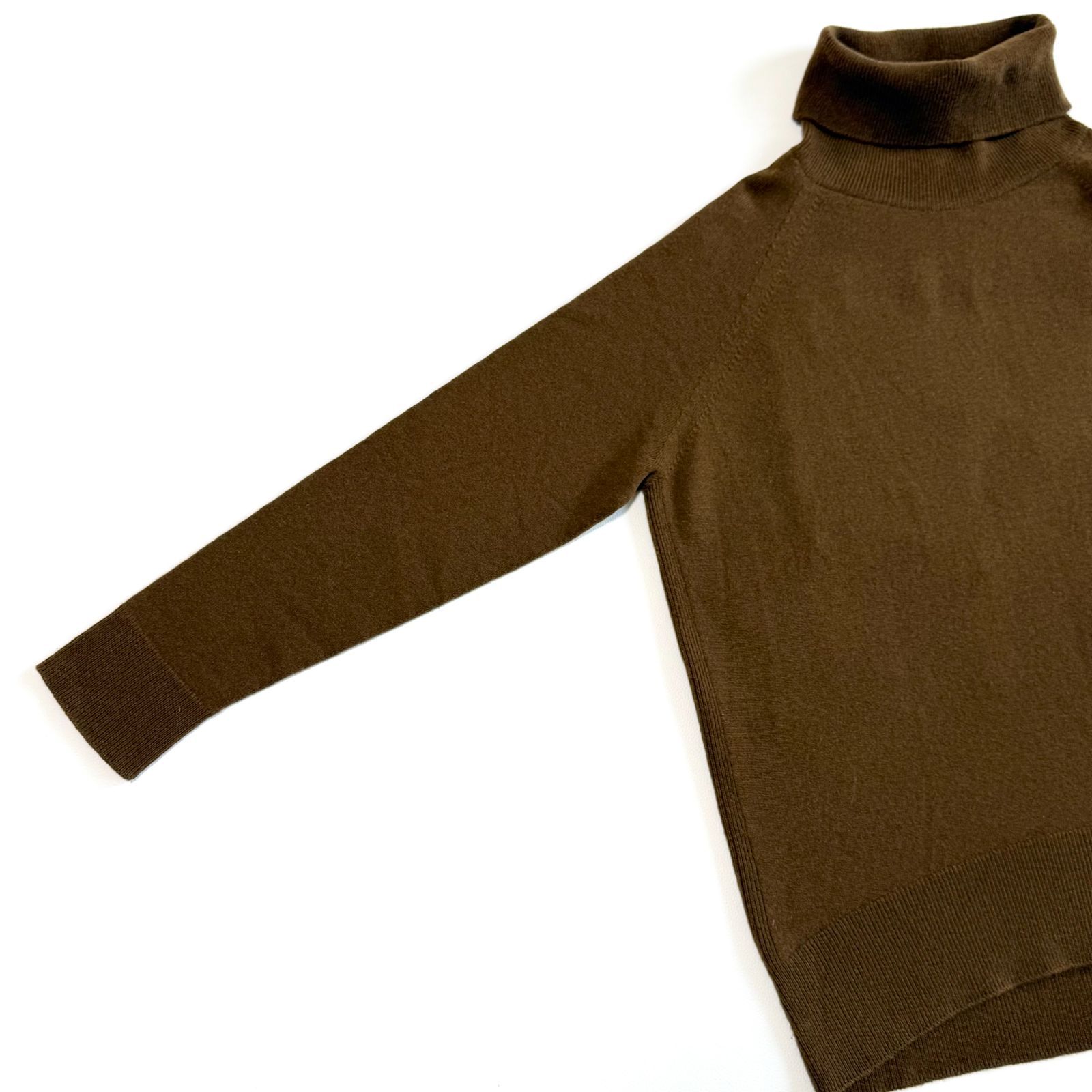 MUSE de Deuxieme Classe ミューズ ドゥーズィエム クラス