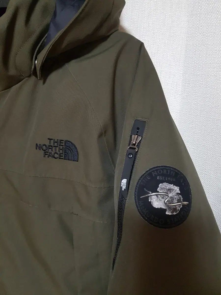 NORTH FACE