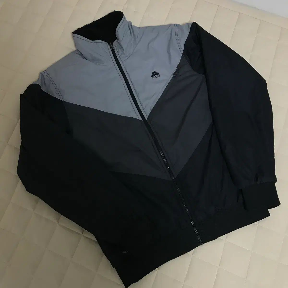 ナイキ ACG フリース ブラック リバーシブル ジャケット