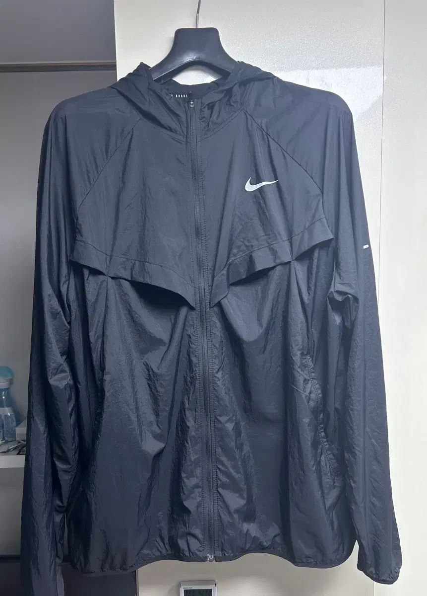 ナイキ メンズ レペル UV ランニング ジャケット