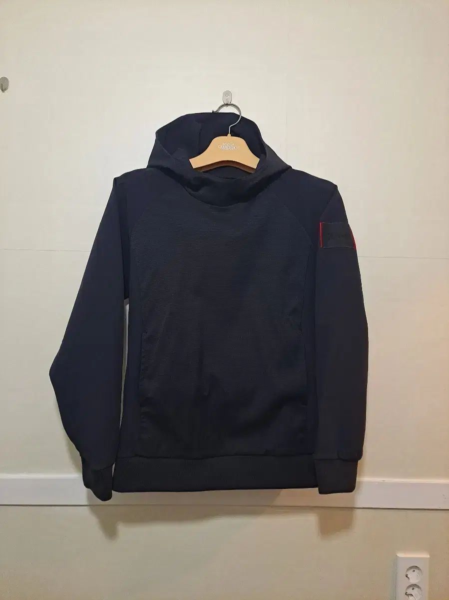 Titleist タイトリスト ブラック フードTネックウォーマースタイル