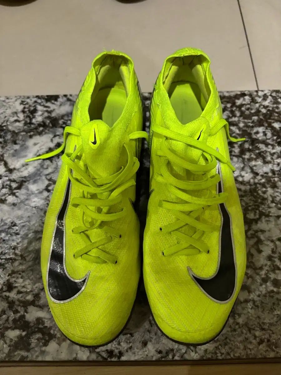 マーキュリアル ヴェイパー 16 プロ サッカーシューズ