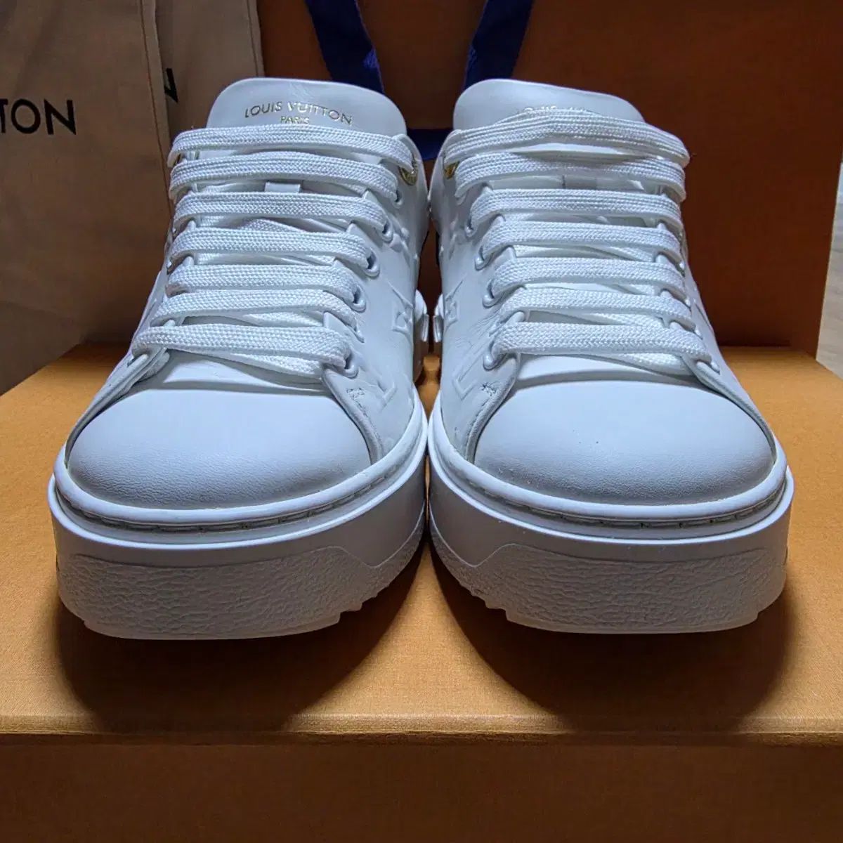 ルイヴィトン タイム アウト レディース スニーカー 35 5 225 230 最新