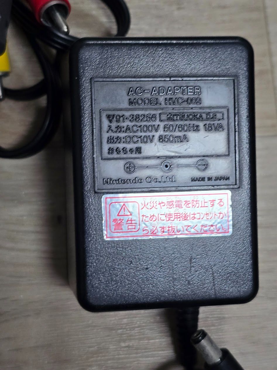 ニューファミコン本体セット コントローラー