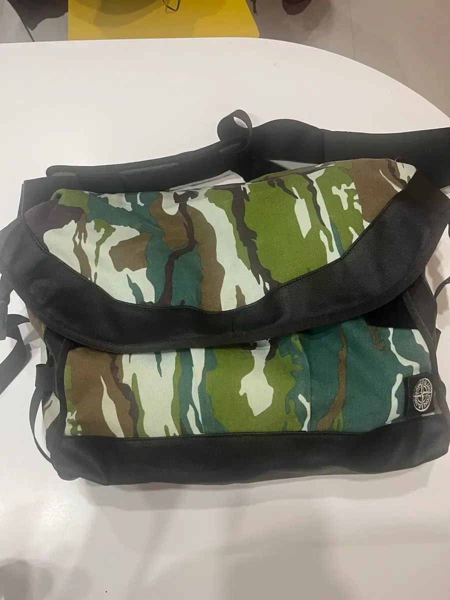 ストーンアイランド クロスBIGバッグ