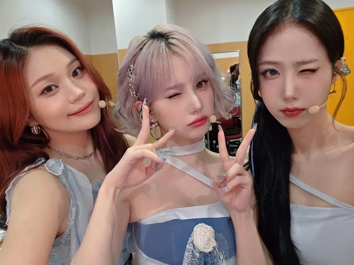 服含む) GFRIEND（ジーフレンド） VIVIZ（ビビジ） シンビ(SINB) 女神