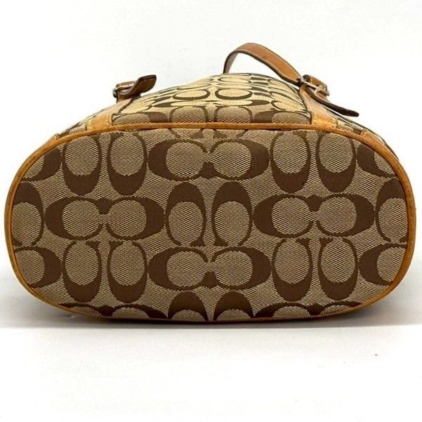 未使用級☆COACHコーチ トートバッグ ブラウン シグネチャー レザー大容量 未使用級✨COACH ハンドバッグ シグネチャー ブラウン レザー