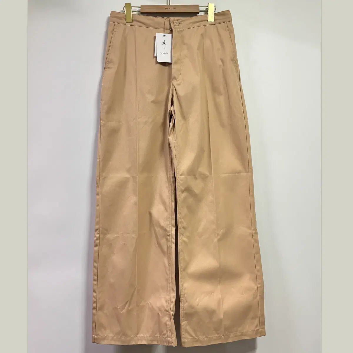 M NIKE ジョーダン x J BALVIN ウーブンパンツ ベージュ