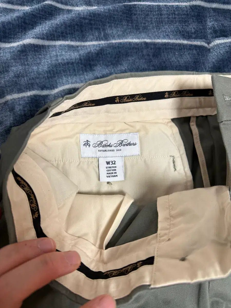 ブルックス ストレッチ チノ オリーブ