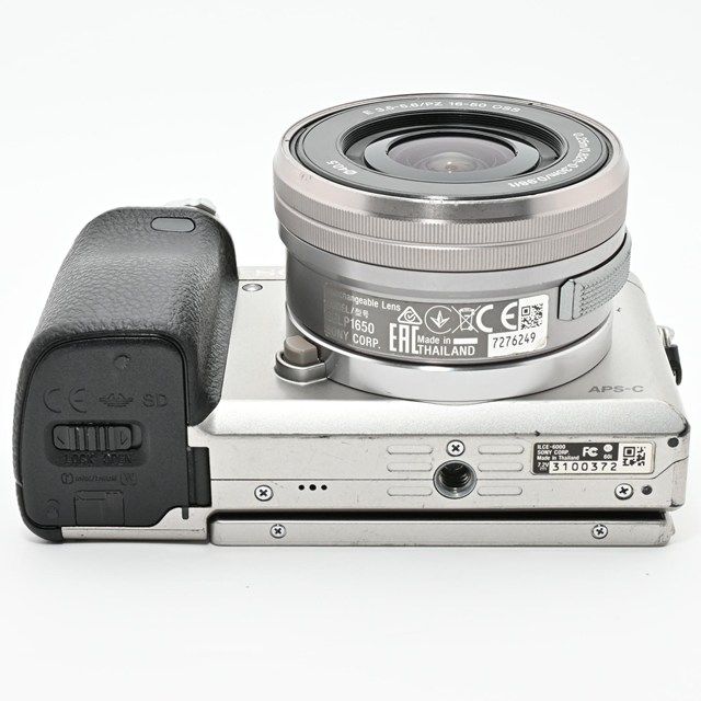 並品＞ SONY α6000 パワーズームレンズキット シルバー ILCE-6000L