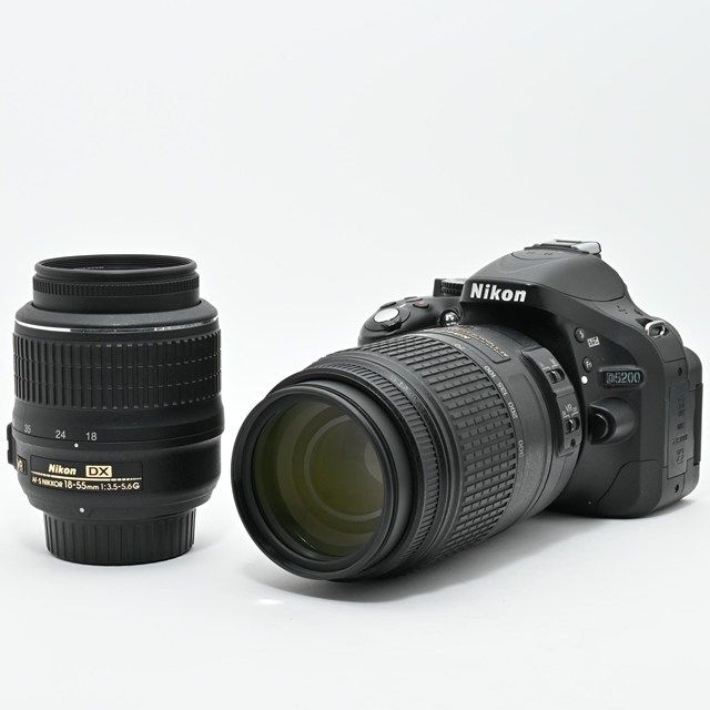 良品＞ Nikon D5200 ダブルズームキット｜18-55mm VR＋55-300mm VR