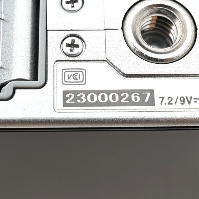 Nikon1 J4　ミラーレス一眼 シルバー Amazon | Nikon ミラーレス一眼 Nikon1 J4 標準パワーズームレンズ