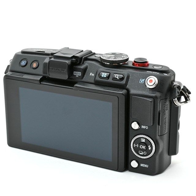 美品＞ OLYMPUS ミラーレス一眼 PEN Lite E-PL6 ボディ ブラック