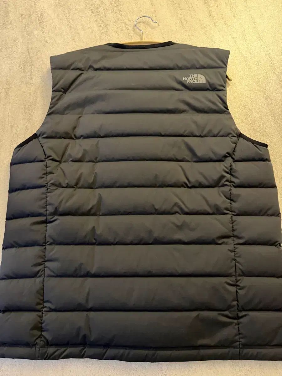 THE NORTH FACE ザノースフェイス チュ-ブ ベスト ブラック 100