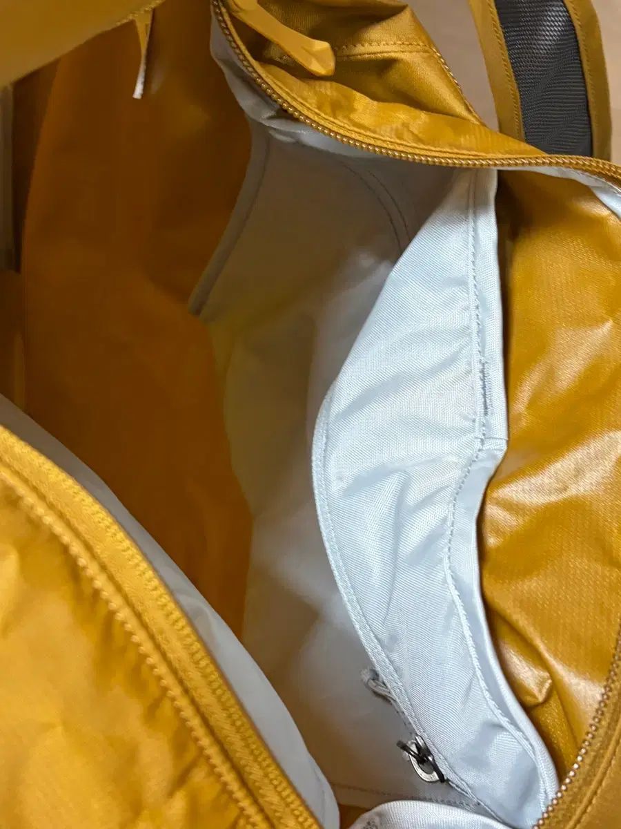 アークテリクス ヒリアド クロスバック テーラードジャケット ハイネック