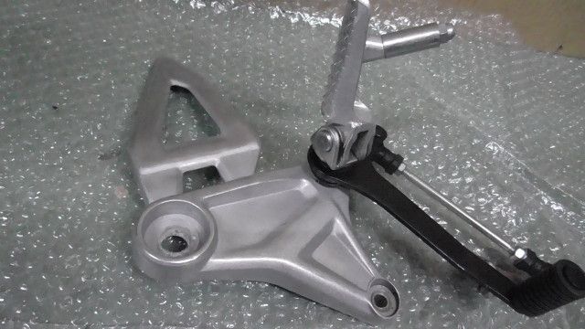 CB250R MC52 の ステップ 左 シフトペダル *1738309383 中古