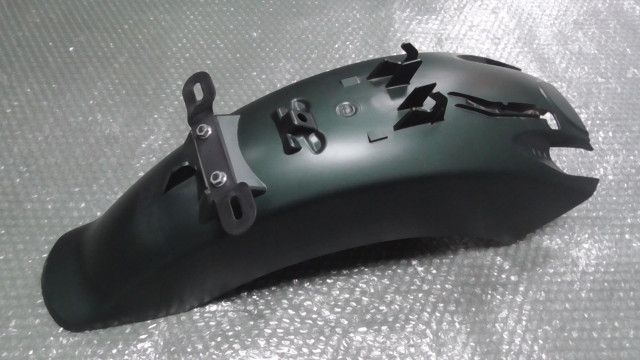 クロスカブ50 AA 06 の リアフェンダー 傷