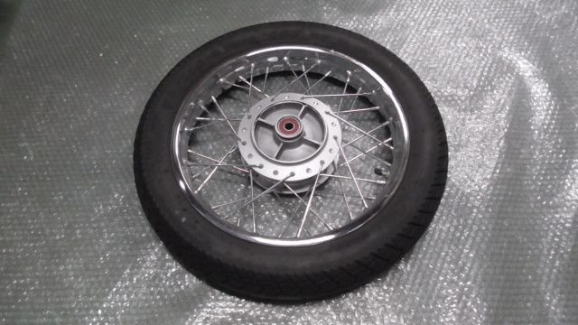 クロスカブ50 AA 06 1202 xxx の リアホイール タイヤ付