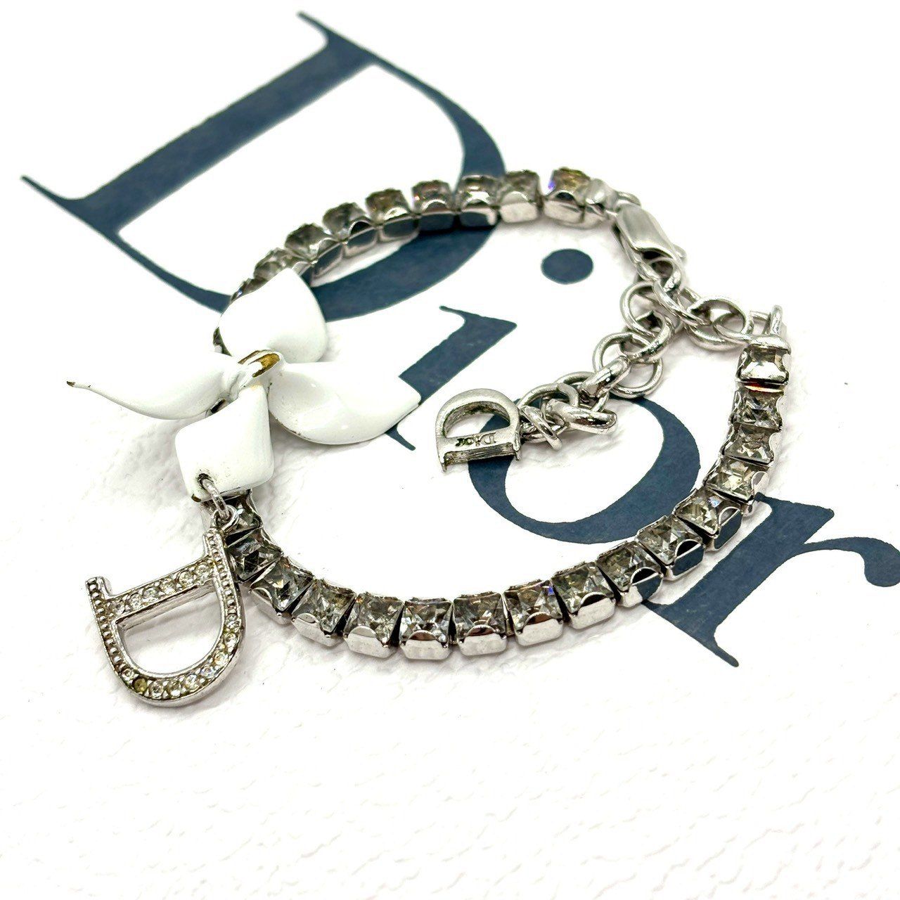 クリスチャンディオール リボン ラインストーン ブレスレット dior 手元に咲く可憐な白】 Christian Dior クリスチャンディオール