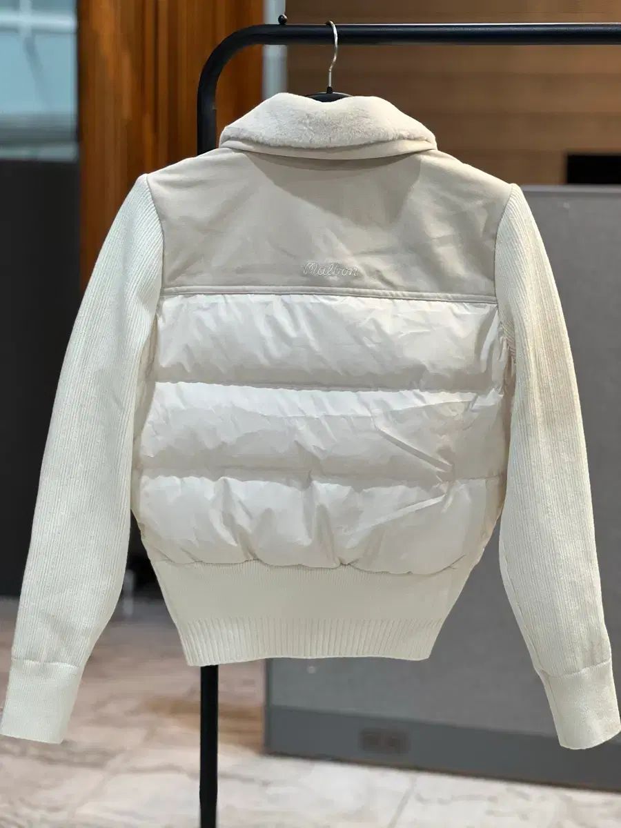 レディース ゴルフ ダウンジャケット M 現物