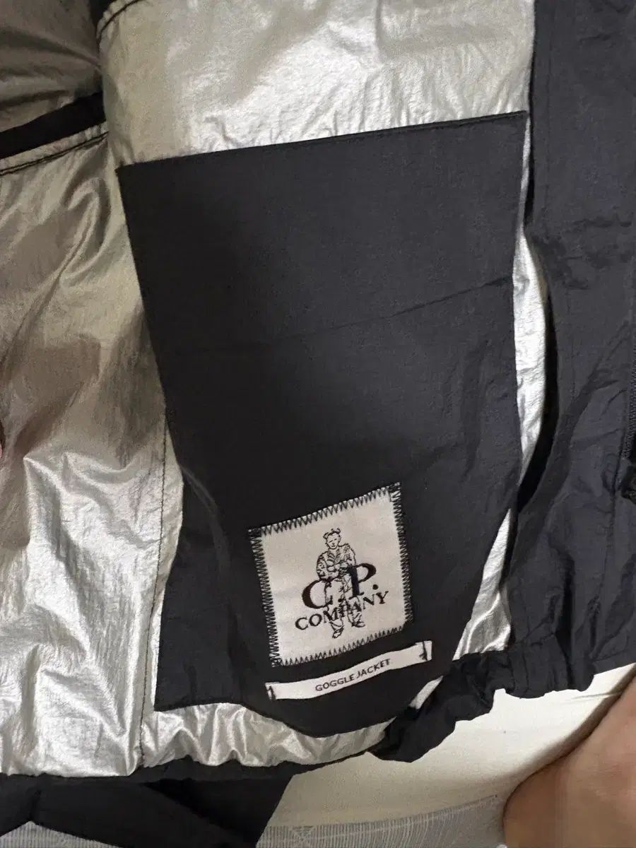 C.P. Company シー ピー カンパニー adidas アディダス ウィンドブレーカー