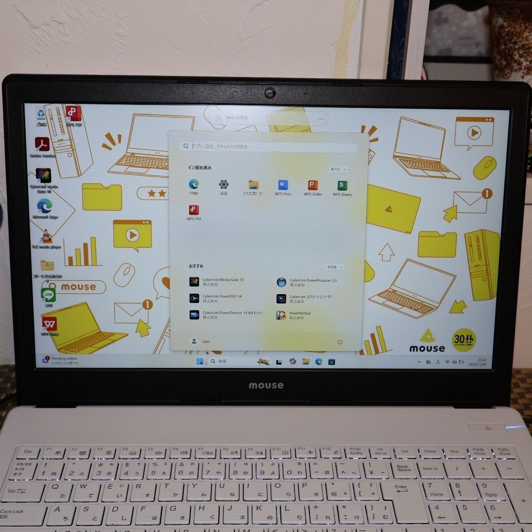 Win11公式対応8世代i7/メ16/新品SSD/BD/無線/カメラ/TypeC Win11公式対応8世代i7/メ16G/高速SSD512G/無線/カメラ/FHD - メルカリ