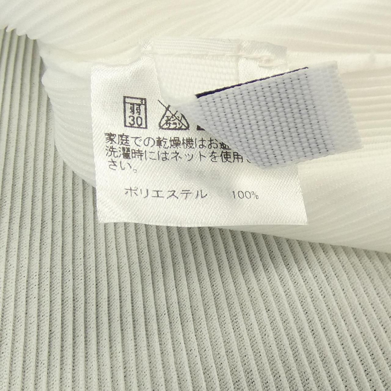 プリーツプリーズ PLEATS PLEASE PP55FK101 タンクトップ - メルカリ