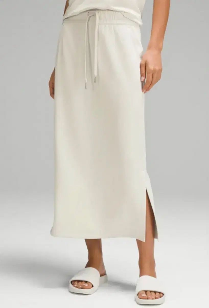 ルルレモン_ソフトストリーム バウンド トゥ ブリス スカート _本 4