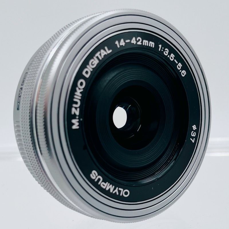 極美品】OLYMPUS 電動パンケーキレンズ M.ZUIKO 14-42mm F3.5-5.6 EZ