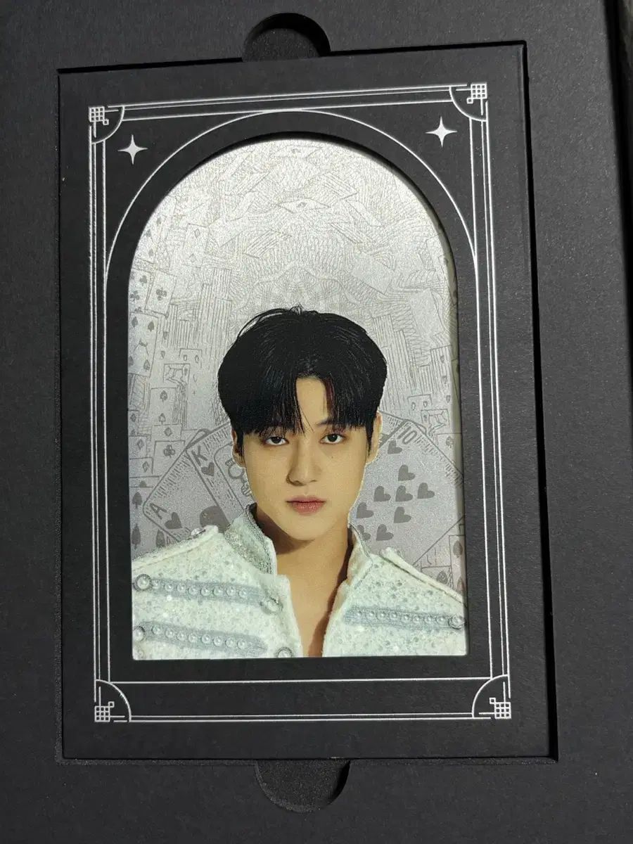 ATEEZ ウヨン 個人 シルバーフォイル Tシャツ