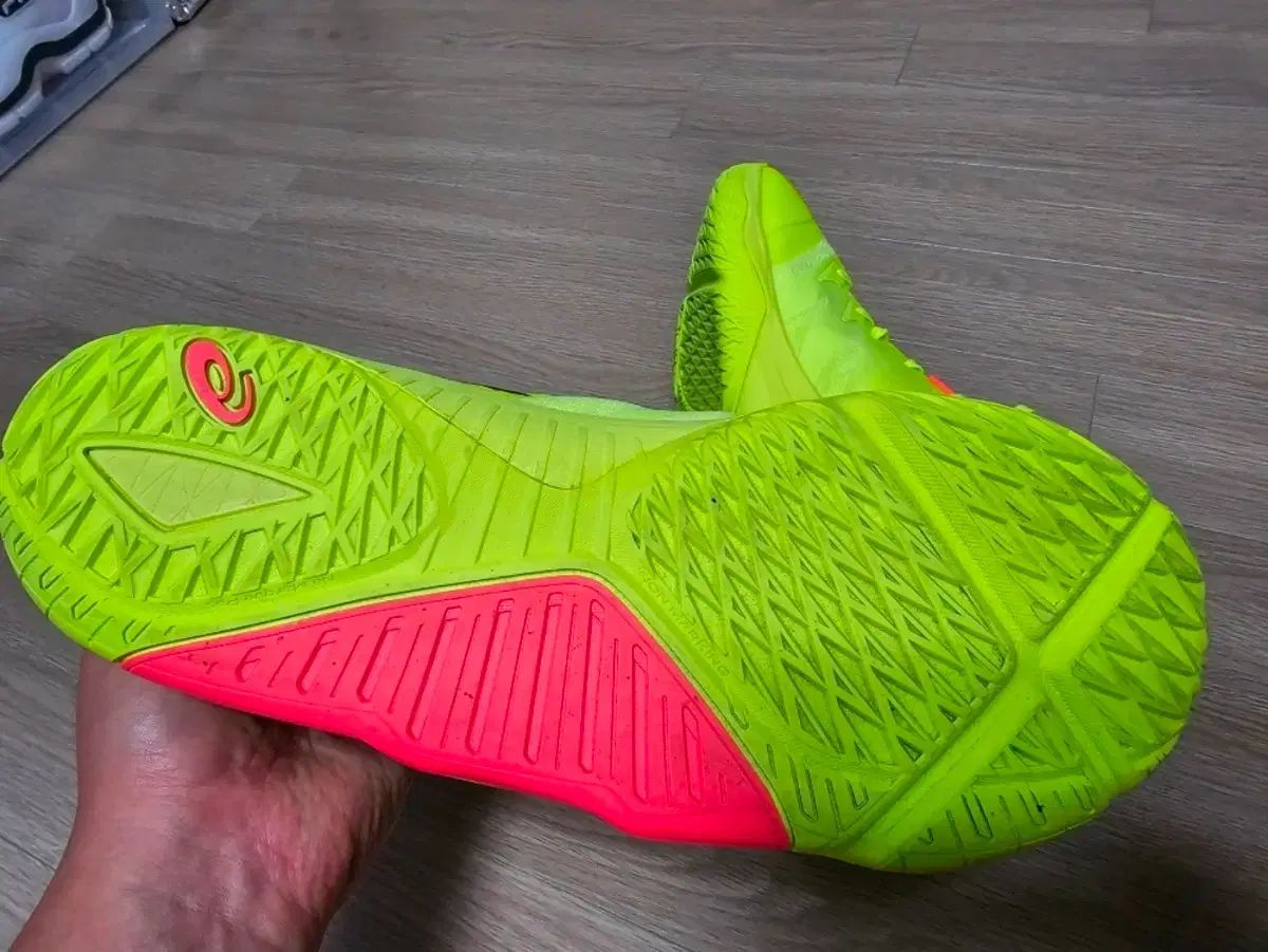 アシックス アンプ ース ロー2 パリ 川村ゆき バスケットシューズ ウォームアップ用品 シューズ(男性用) 