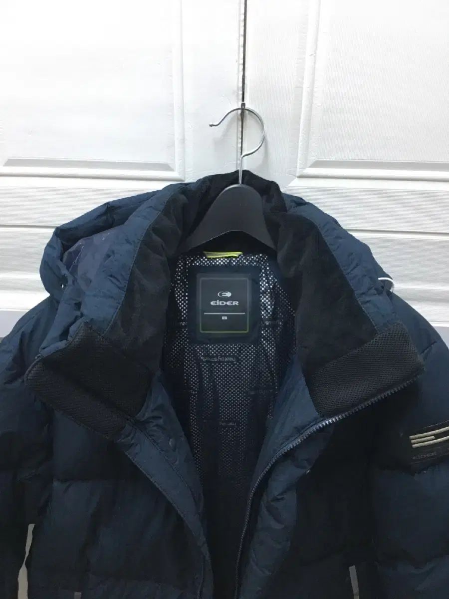 ダウンジャケット