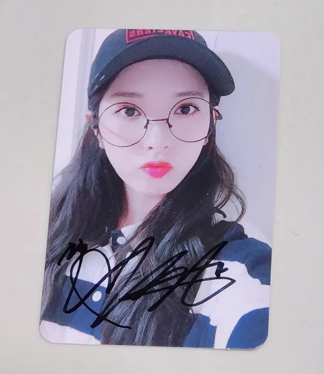 宇宙少女　ボナ　トレカ　直筆サイン 宇宙少女(WJSN) ボナ(BONA) サイン トレカ - メルカリ