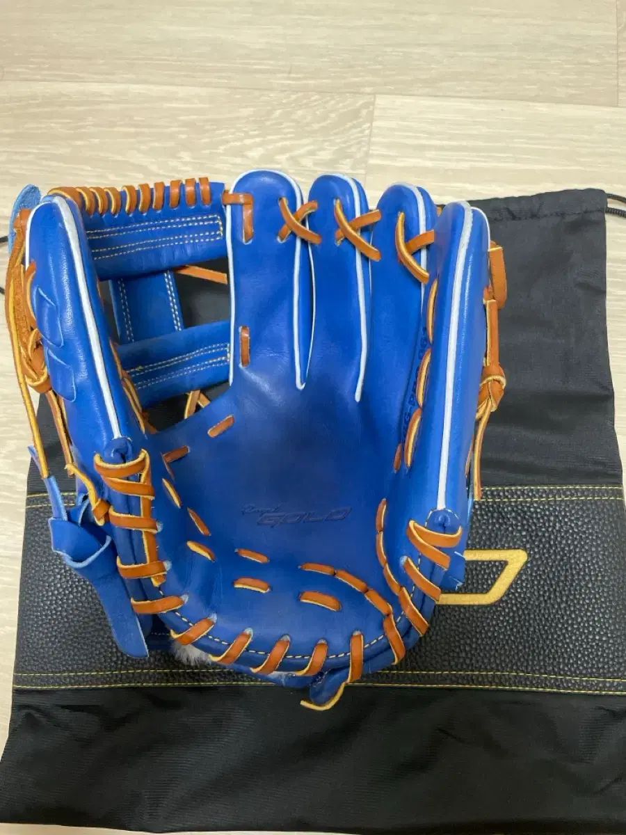 野球 GOLD 内野グローブ キム ヨンウンモデル