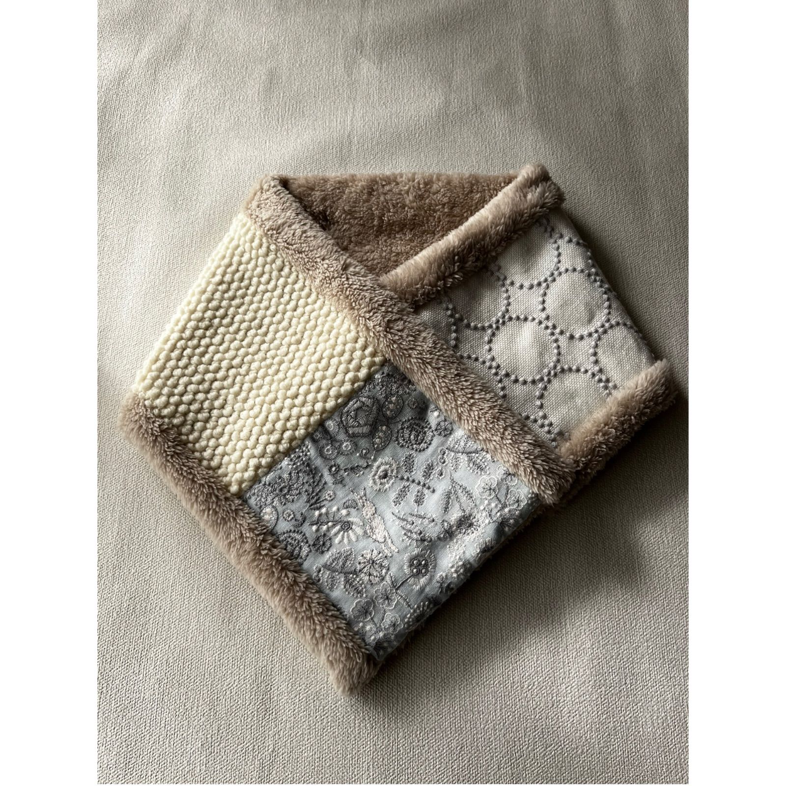 マフラータイプ】celebrate・tambourineのネックウォーマー ミナ