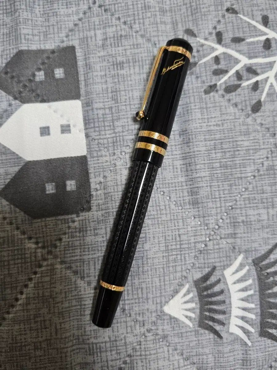 MONT BLANC ドストエフスキー 万年筆 Mニブ