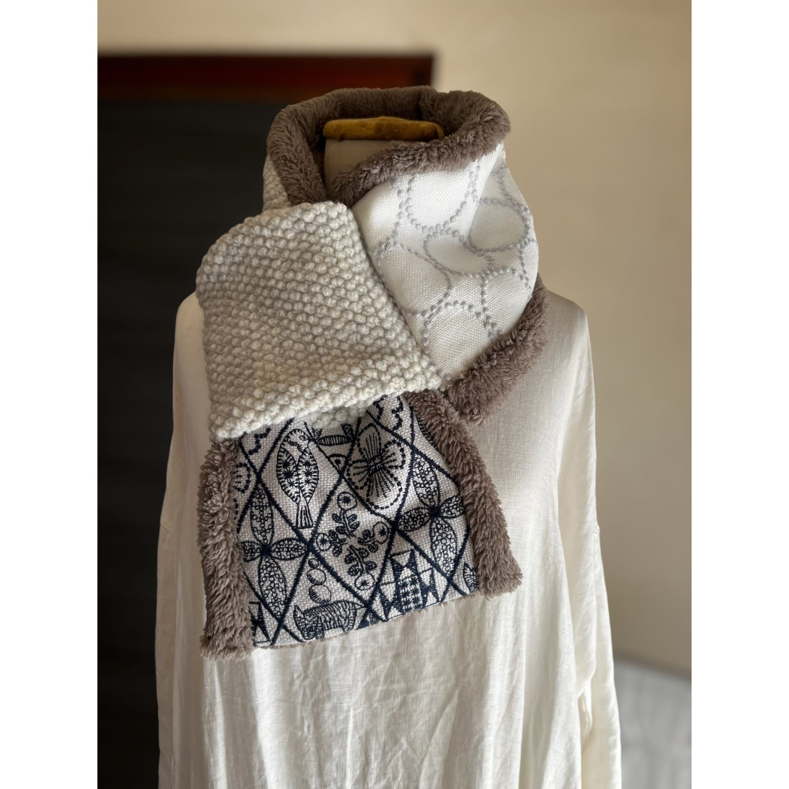 【マフラータイプ】skyful・tambourine ネックウォーマー ミナ生地 マフラータイプ】symphony・tambourineネックウォーマーミナペルホネン