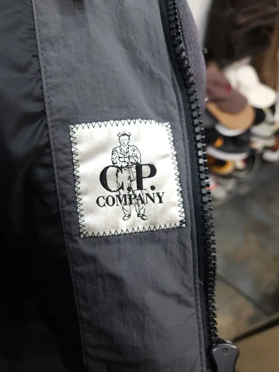 COMPANY ダウンベスト